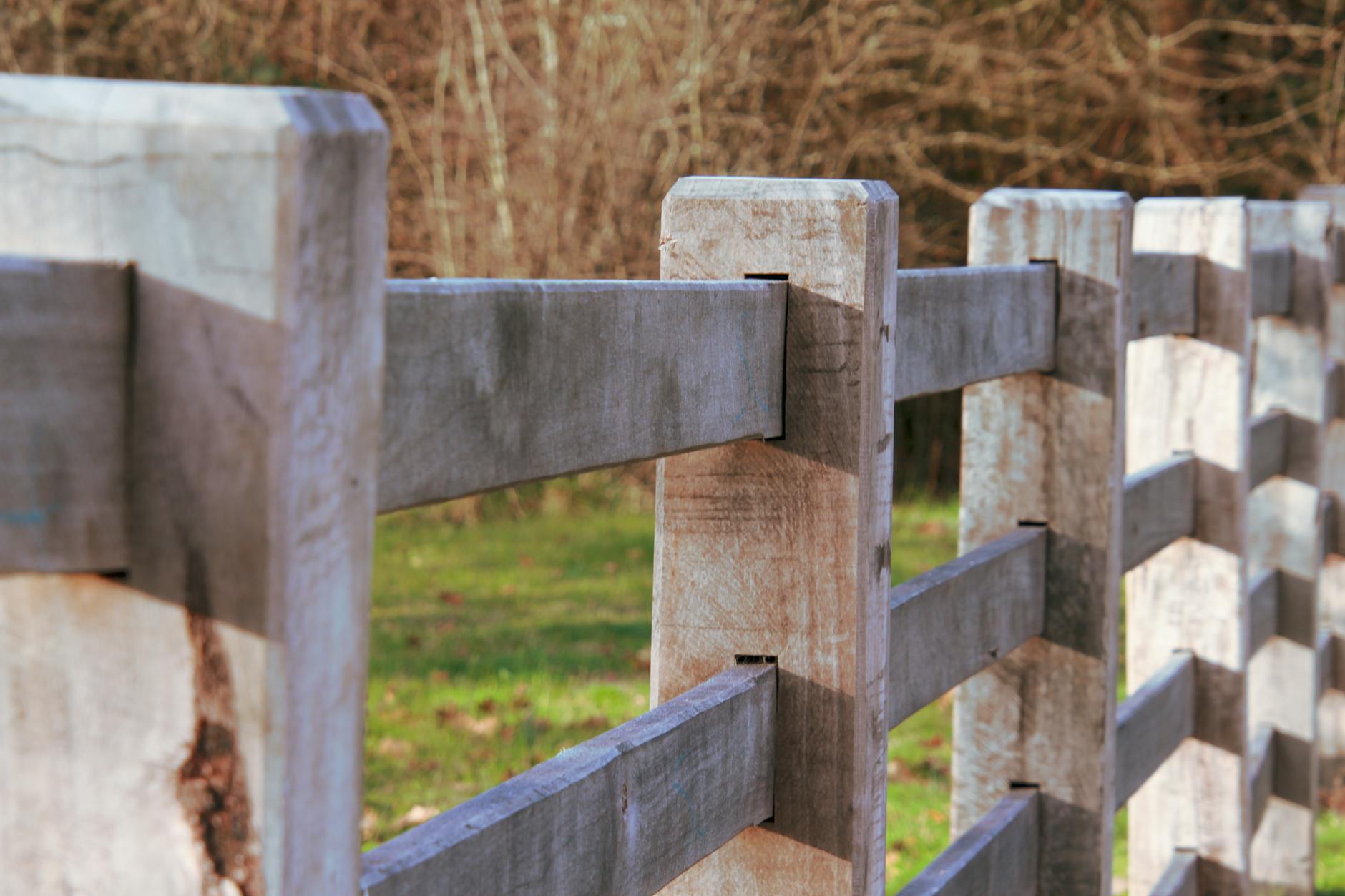 Clean fence after pressure washing in Vestavia Hills AL